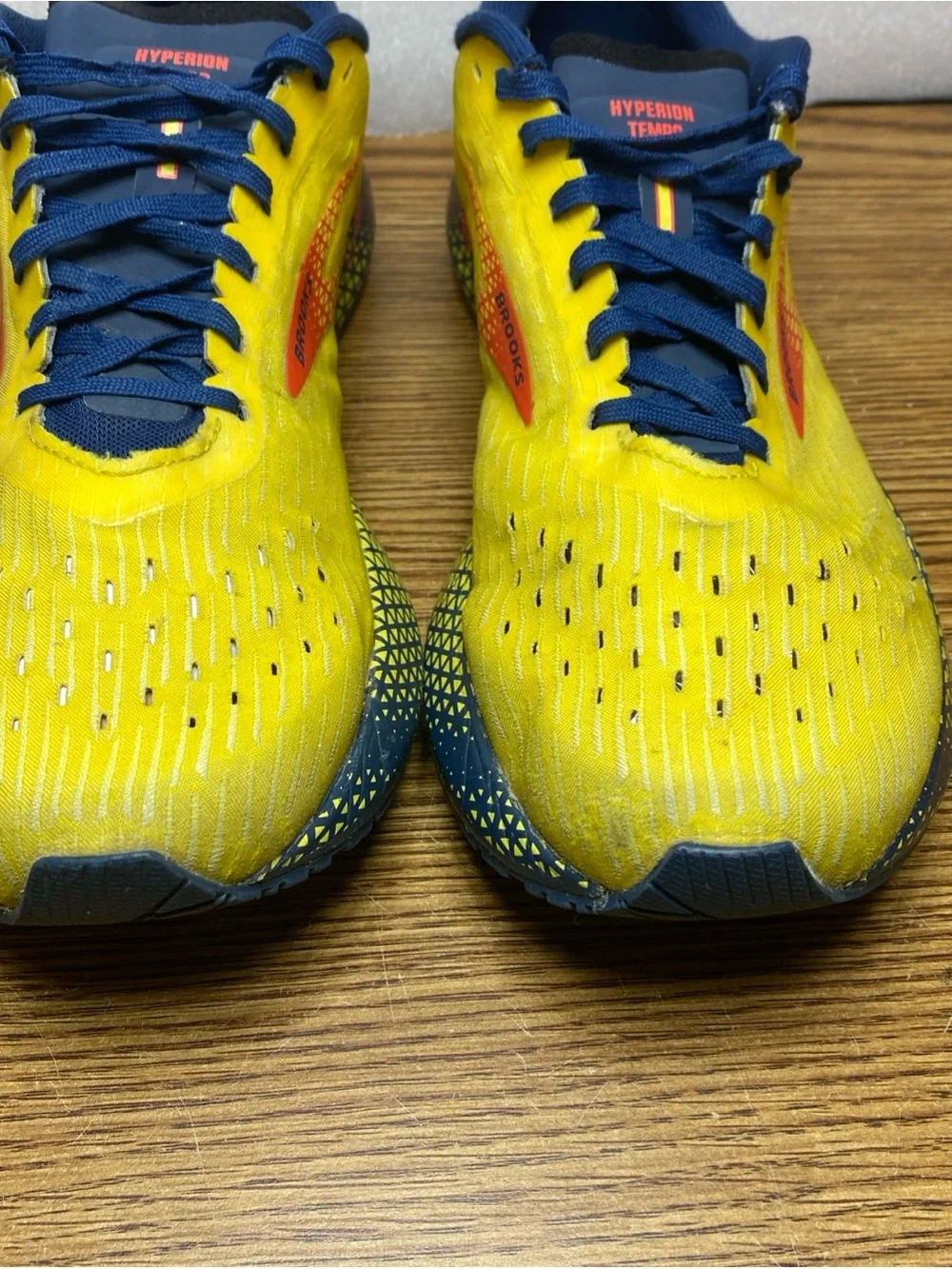 Brooks Hyperion Tempo Mens Running Shoes Yellow Blue 1103391D767 Size 11.5 D
